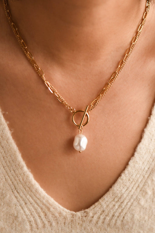 Marina Pearl Toggle Necklace