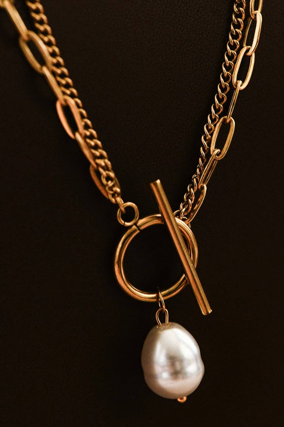 Marina Pearl Toggle Necklace