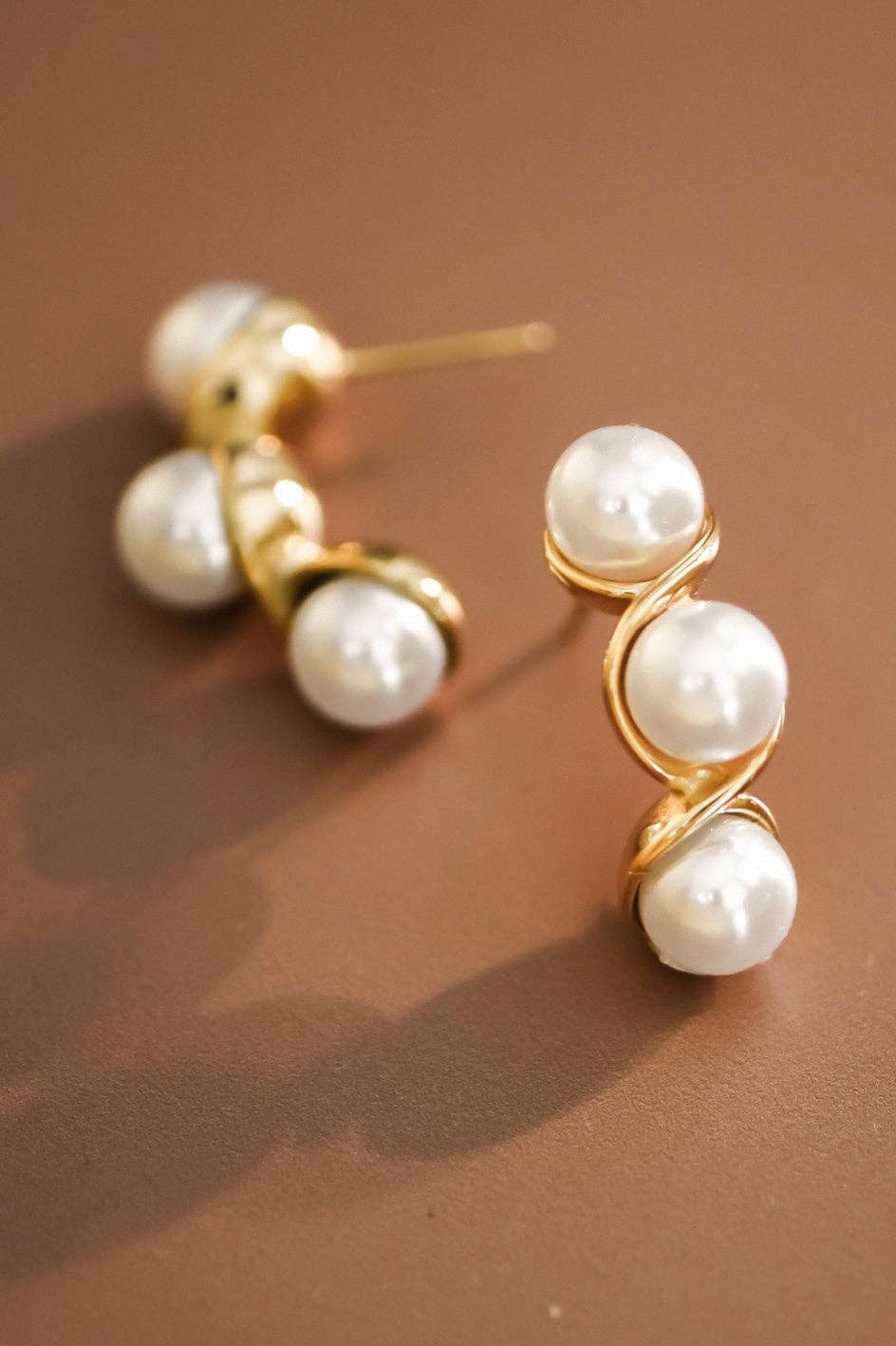 Luna Pearl Cluster Stud Earrings