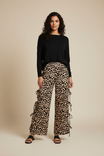 Sweetheart Bow Pants