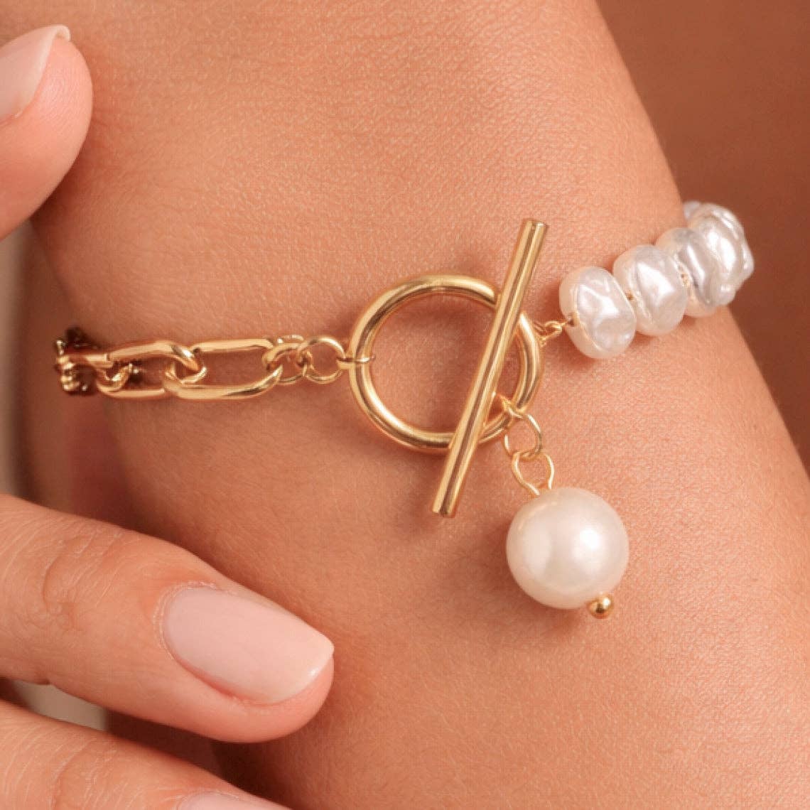 Harper Pearl Paperclip Bracelet