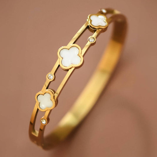 Clover Luxe Hinged Bangle